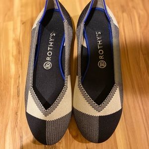 Rothy’s flat size W9